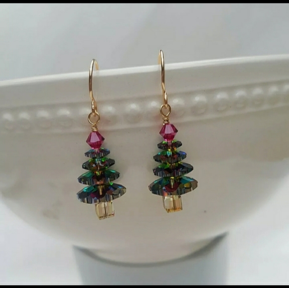 🎄 Prism Christmas Tree Earrings (Gold) 🎄 - Picture 5 of 8